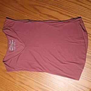 2 Glittering South V-Neck tank tops in dusty rose pink and black.  Size Medium.